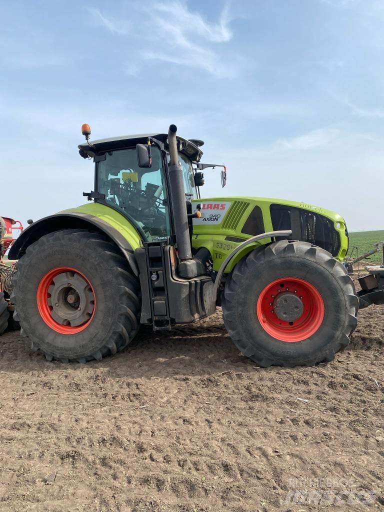 CLAAS Axion 940 SCR Traktorji