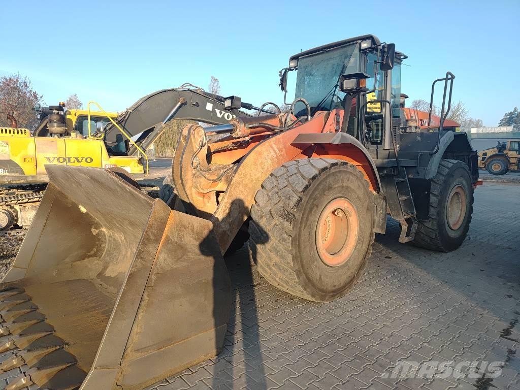 Hitachi ZW 310 Kolesni nakladalci