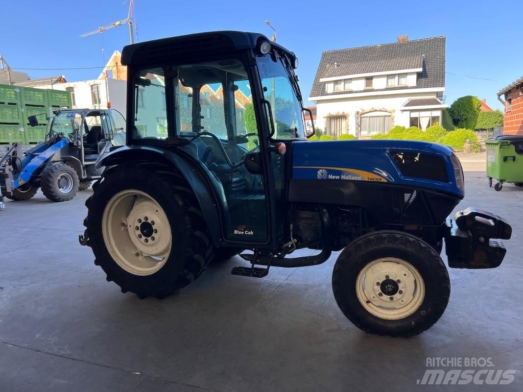New Holland T4030F Traktorji