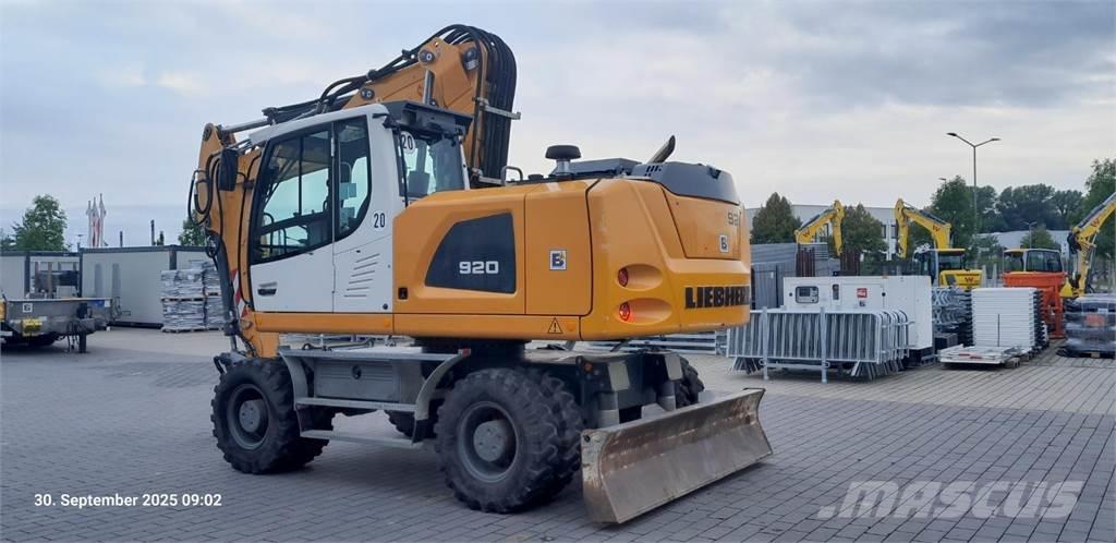 Liebherr A920 Bagri na kolesih