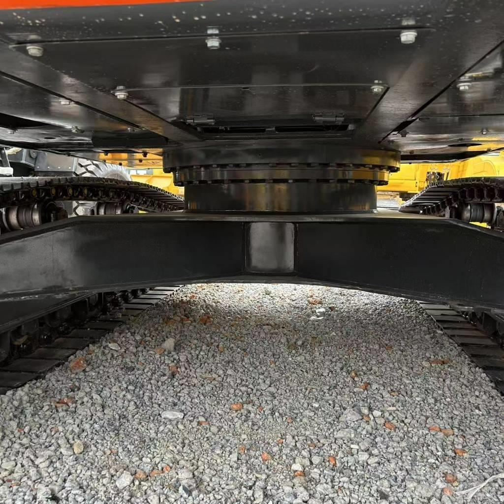 Doosan 300LC-9C Bagri goseničarji