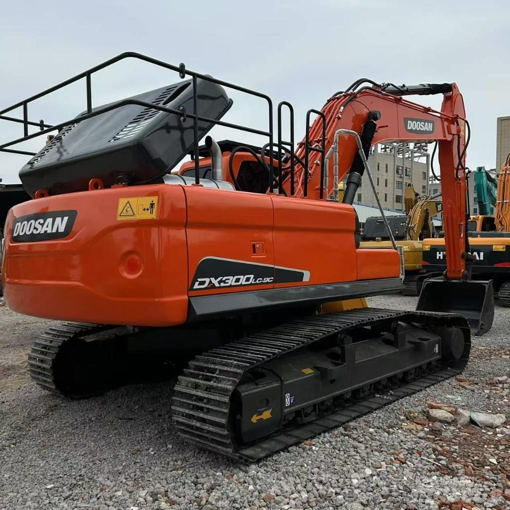 Doosan 300LC-9C Bagri goseničarji