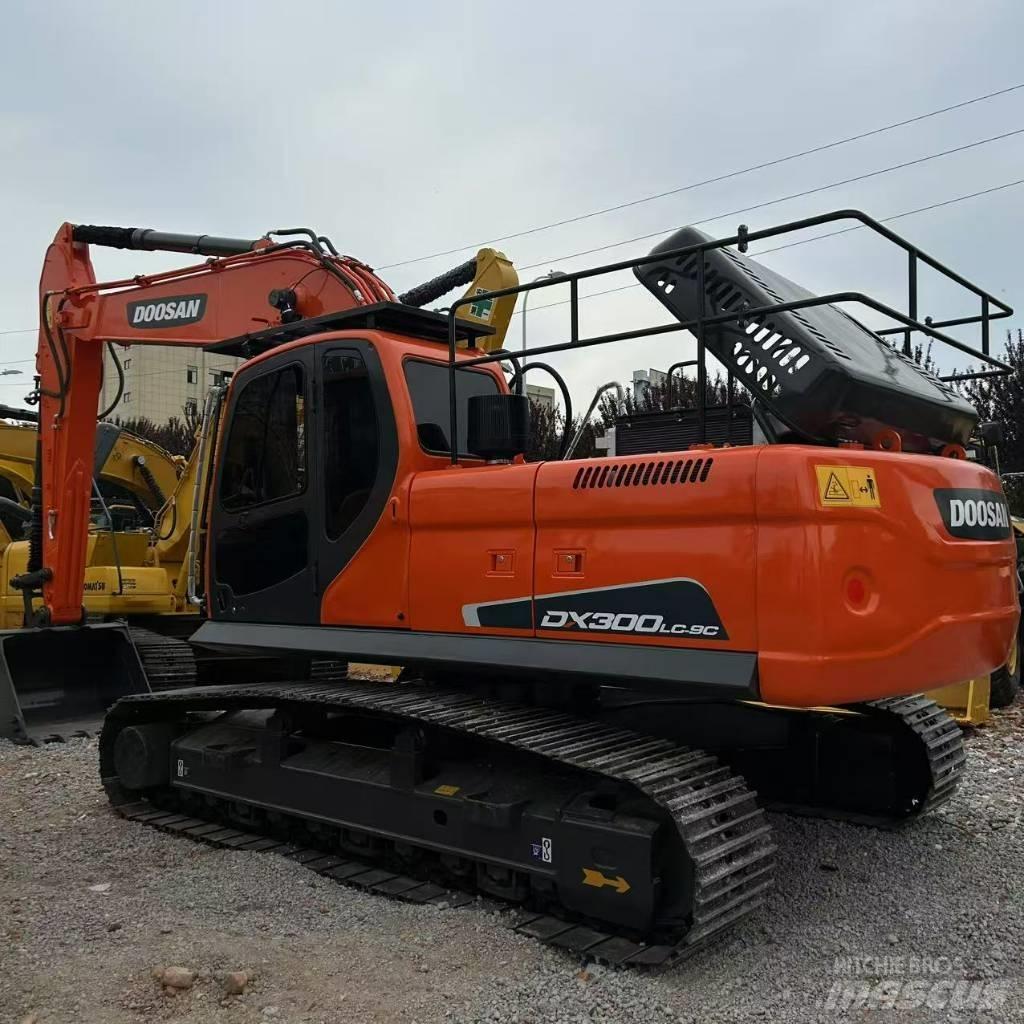 Doosan 300LC-9C Bagri goseničarji