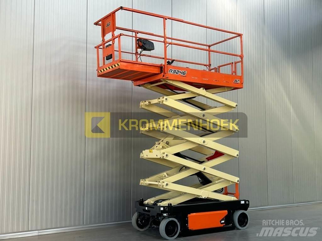 JLG R 3246 Škarjaste dvižne ploščadi