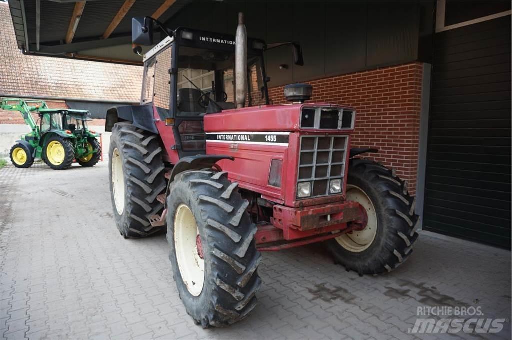 Case IH IHC 1455 Traktorji