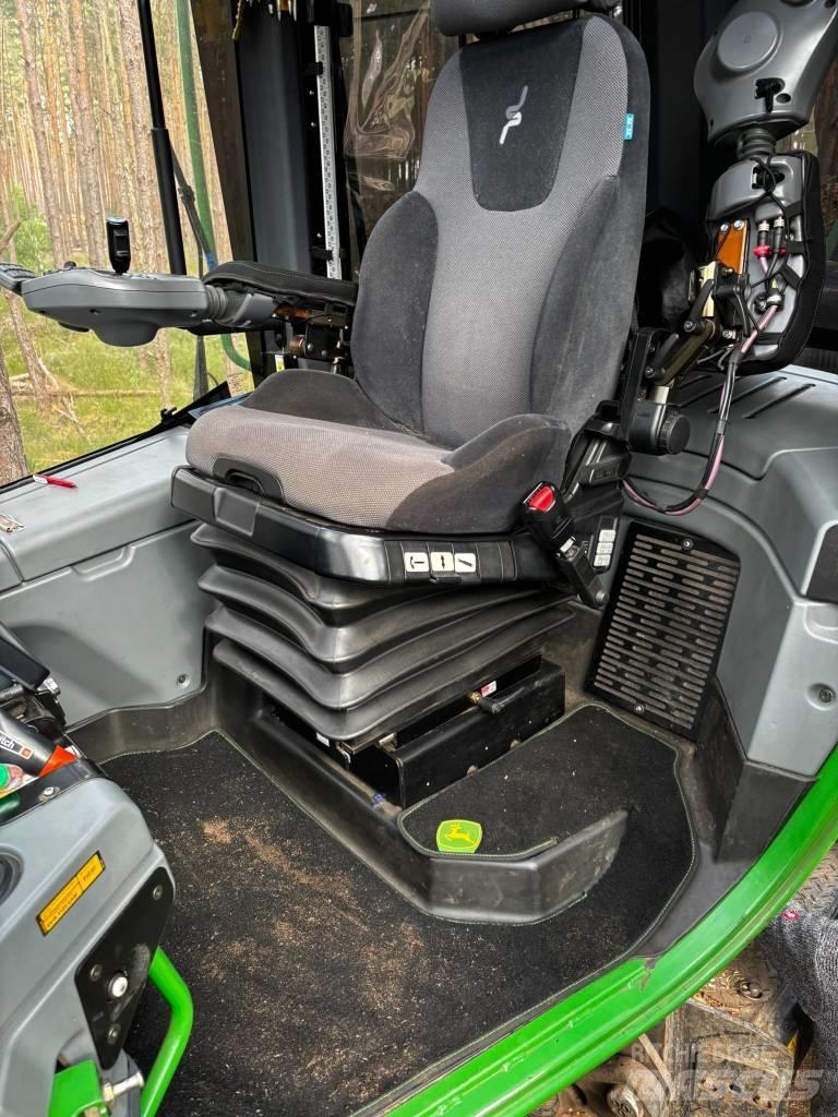 John Deere 1170 E Harvesterji
