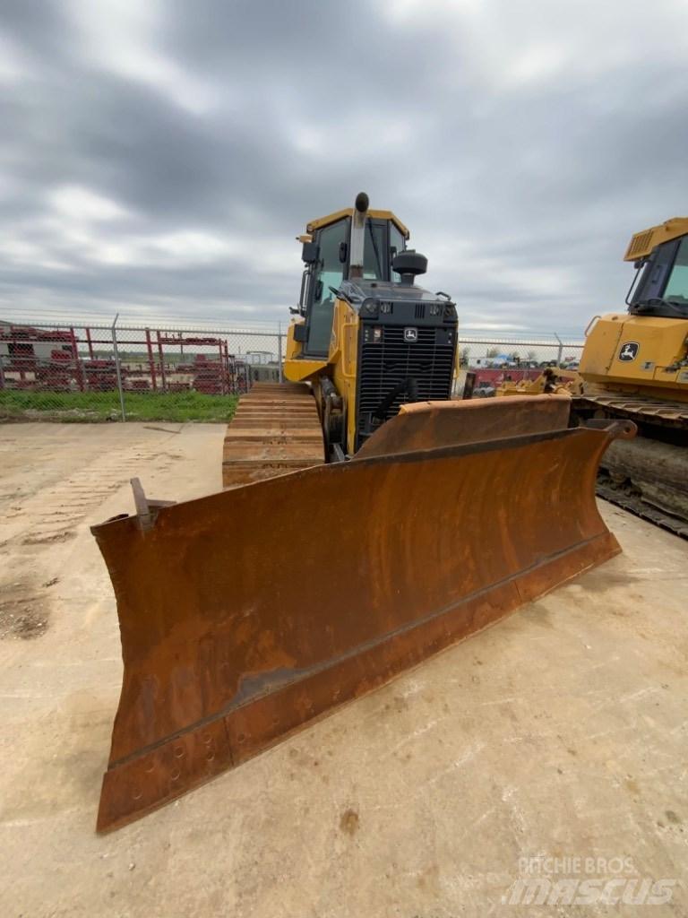 DEERE 750K Buldožerji goseničarji
