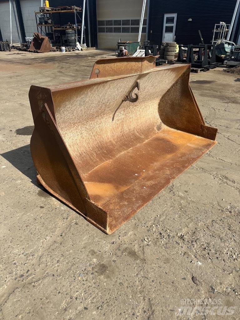 Volvo 2500mm Žlice