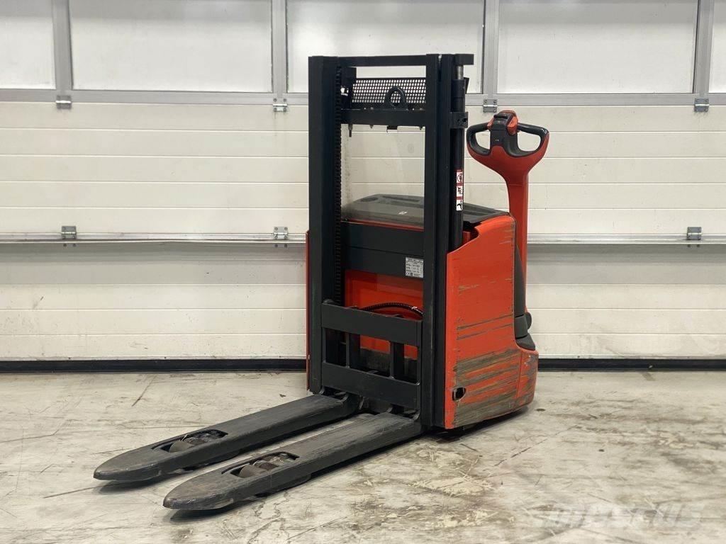 Linde L12 I Ročni električni viličar