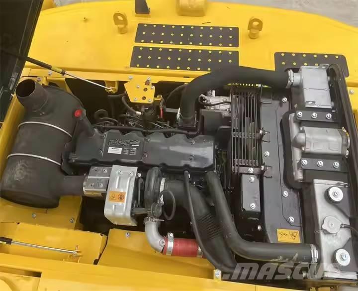 Komatsu PC220-8 Bagri goseničarji