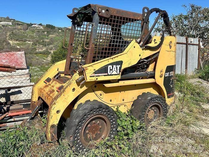 CAT 248 Mini nakladalci