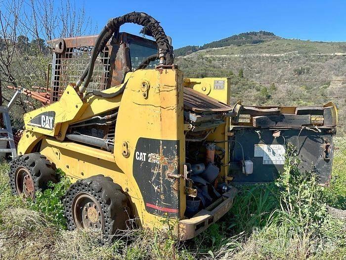 CAT 248 Mini nakladalci