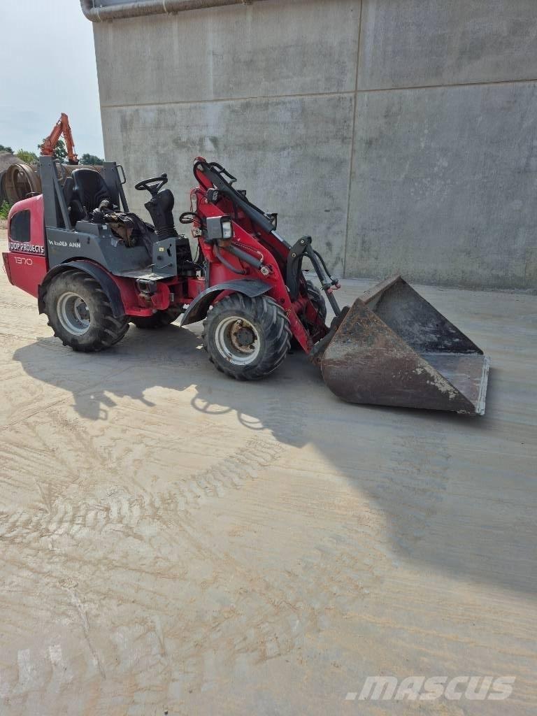 Weidemann 1370CX50 Kolesni nakladalci