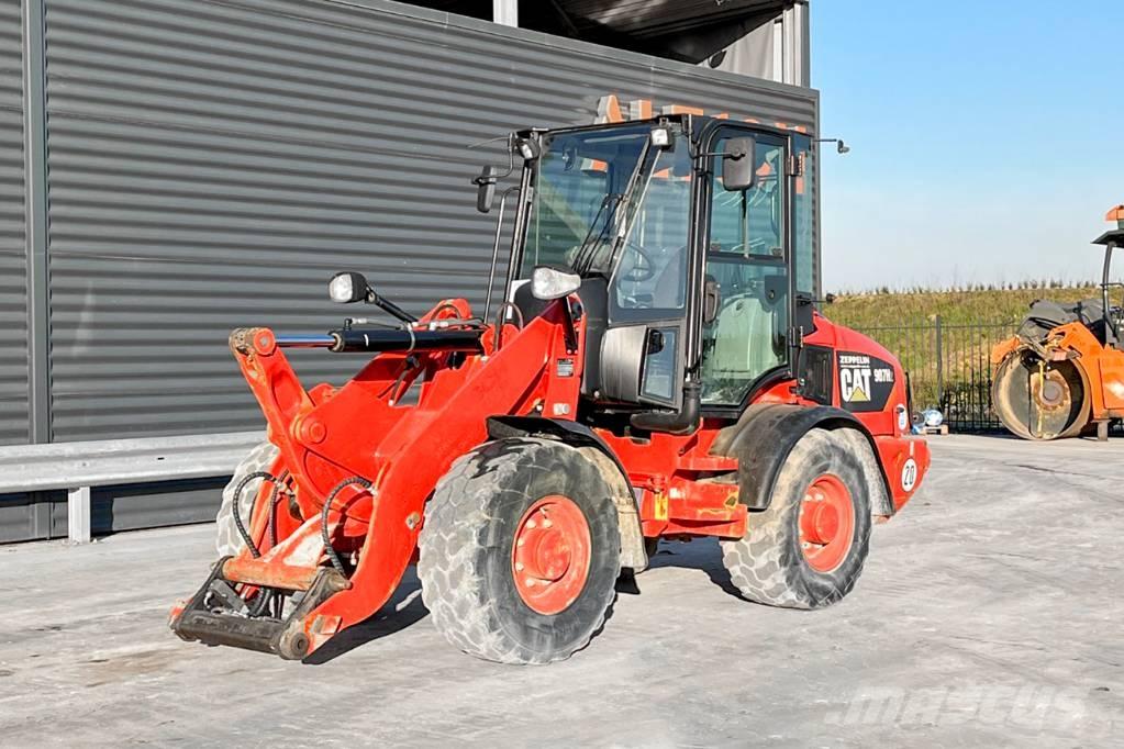 CAT 907H2 Kolesni nakladalci