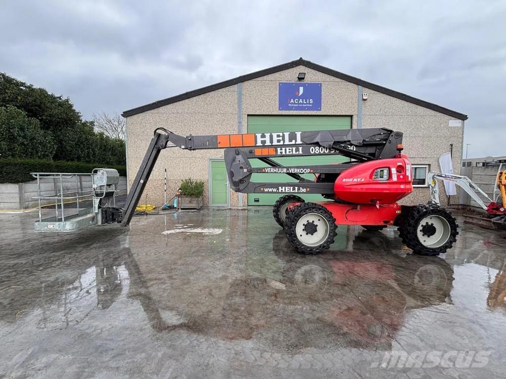Manitou 200 ATJ Zglobne dvižne ploščadi