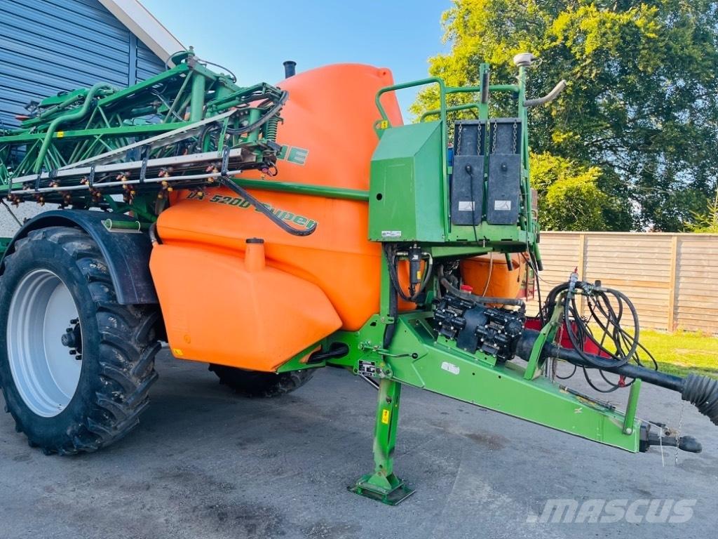 Amazone UX 5200 Vlečne škropilnice
