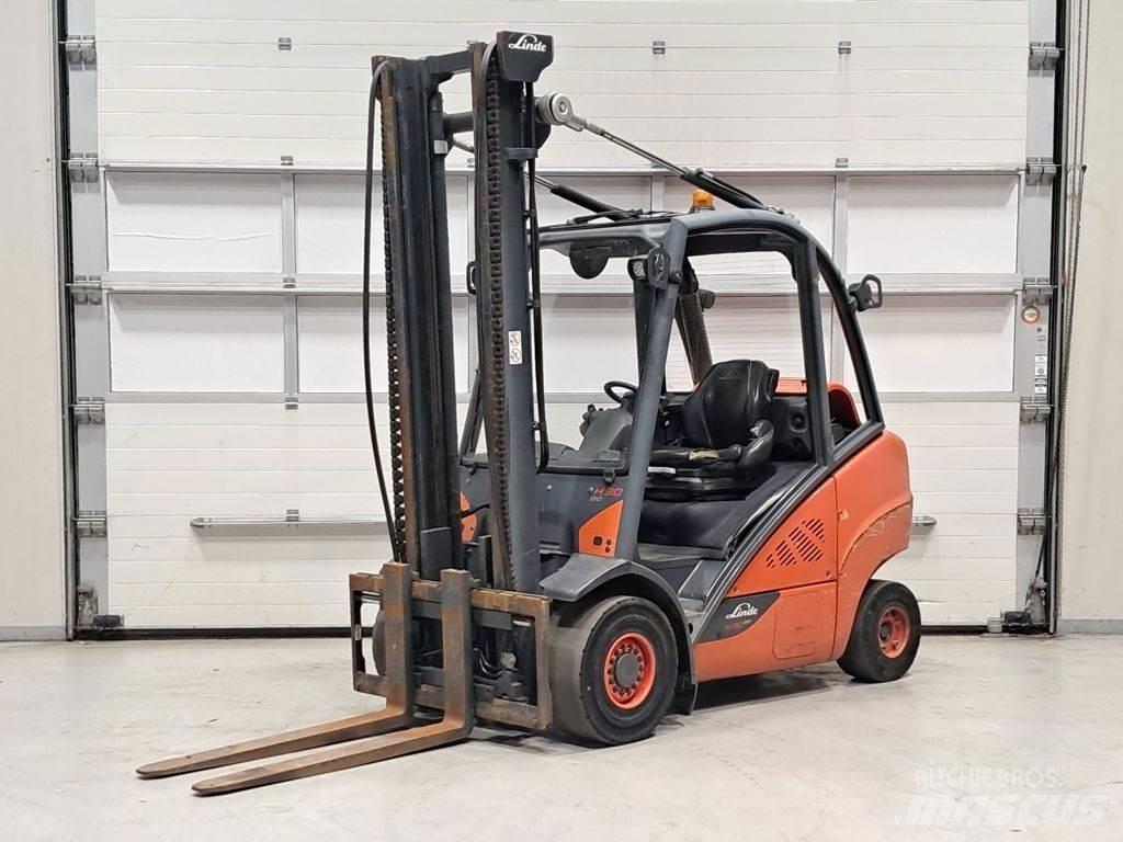 Linde H30T-02 Plinski viličarji
