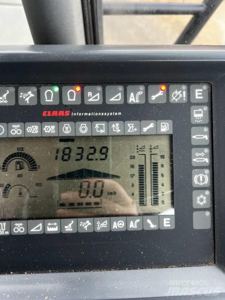 CLAAS Jaguar 850 Kombajni za krmo