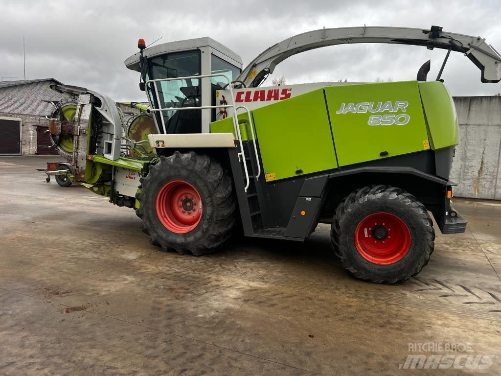 CLAAS Jaguar 850 Kombajni za krmo