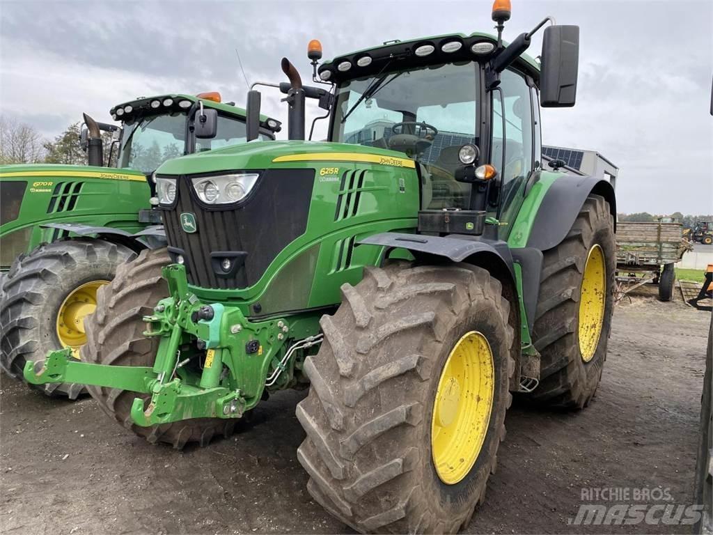 John Deere 6215R Traktorji