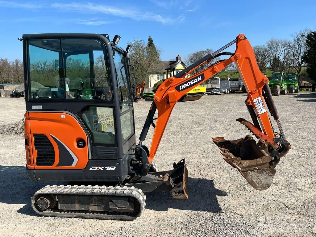 Doosan DX 19 Mini bagri <7t