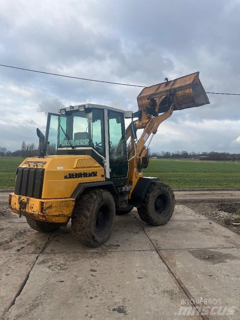 Liebherr 507 Kolesni nakladalci