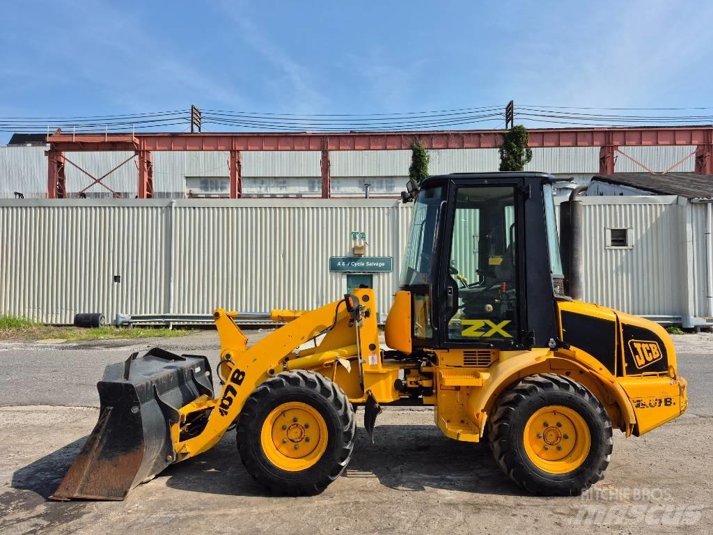 JCB 407 B Kolesni nakladalci