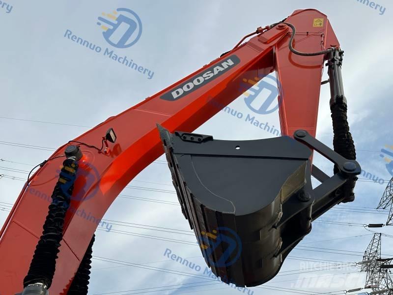 Doosan DX 300LC-9C Bagri goseničarji