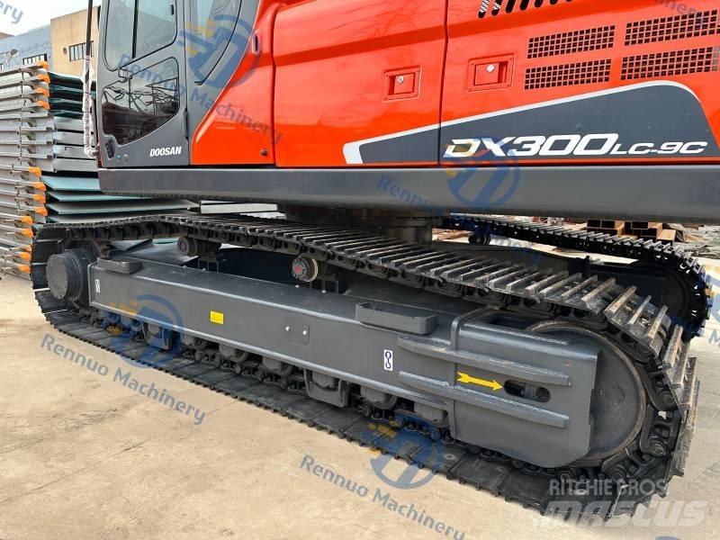 Doosan DX 300LC-9C Bagri goseničarji