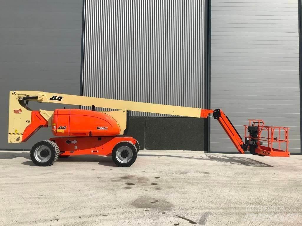 JLG 800 AJ Zglobne dvižne ploščadi