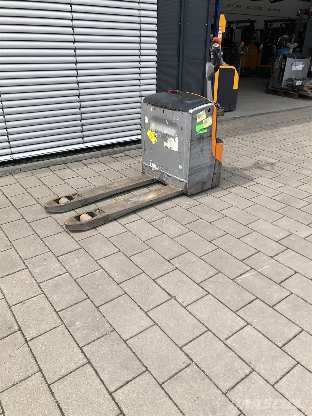 Still EXU16 Električni nizko dvižni viličar