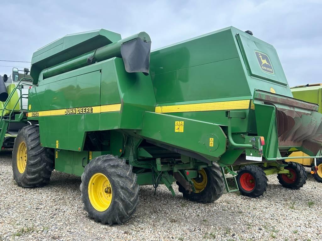 John Deere 2256 Kombajni