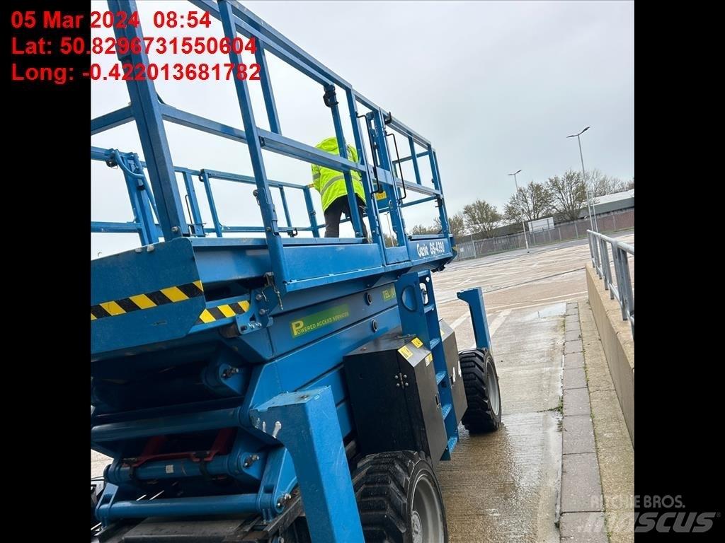 Genie GS 4390 Škarjaste dvižne ploščadi