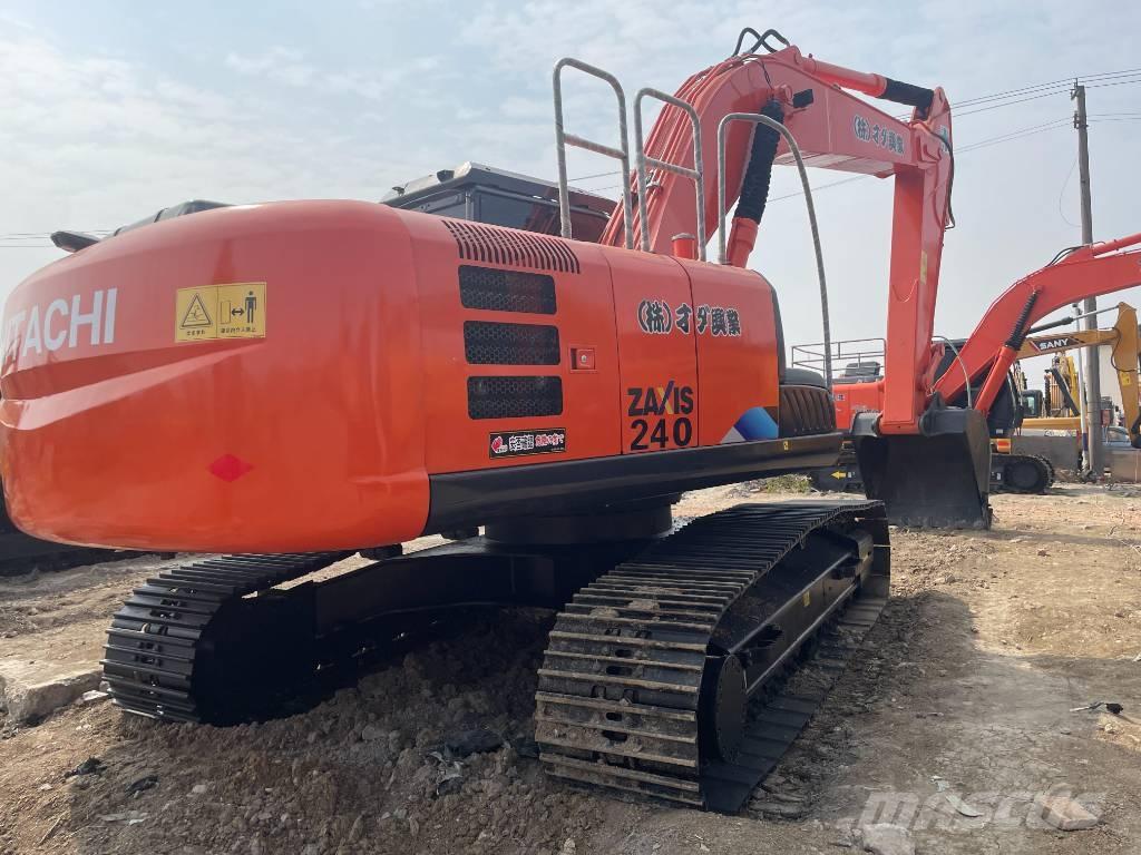 Hitachi ZX 240 Bagri goseničarji