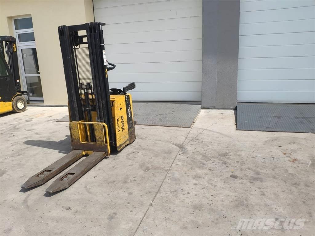Yale MS15X IL Ročni električni viličar