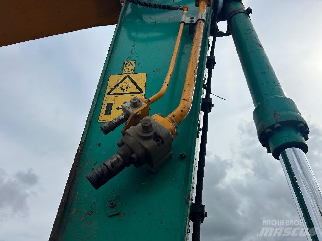 JCB 220X LC Bagri goseničarji