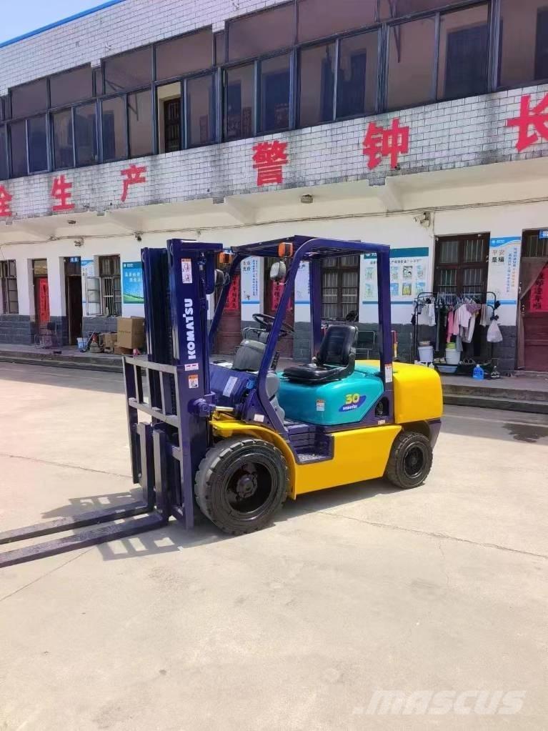 Komatsu FD 30 Dizelski viličarji