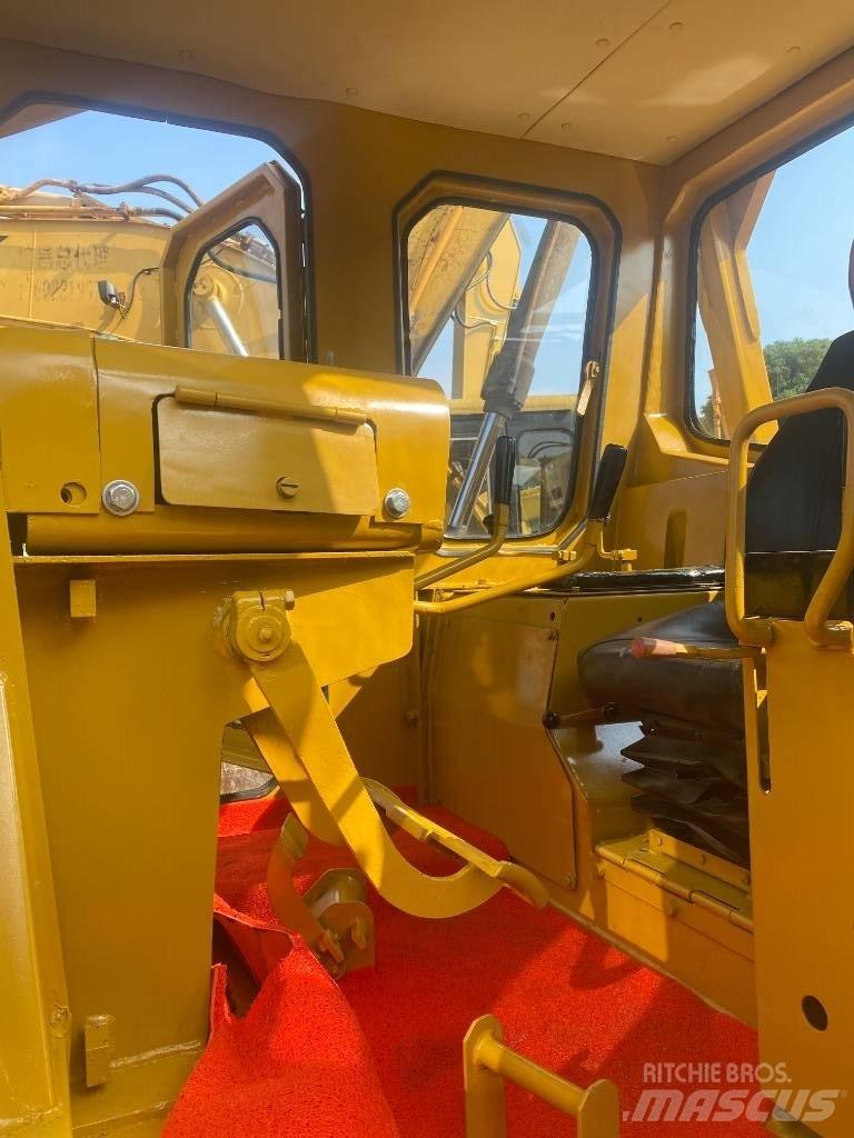 CAT D 8 K Buldožerji goseničarji