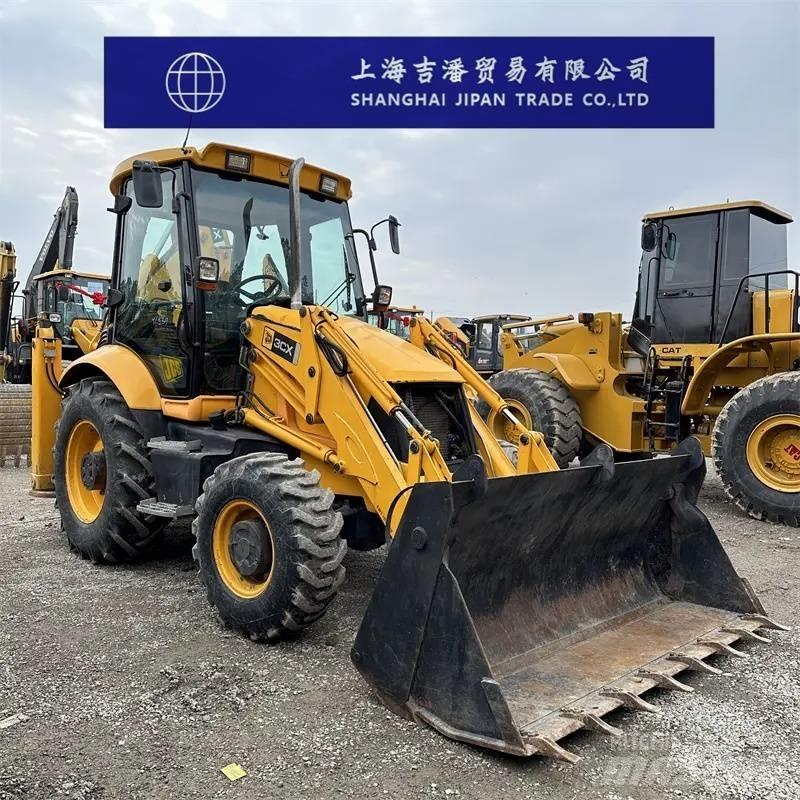 JCB 3 CX Kolesni nakladalci