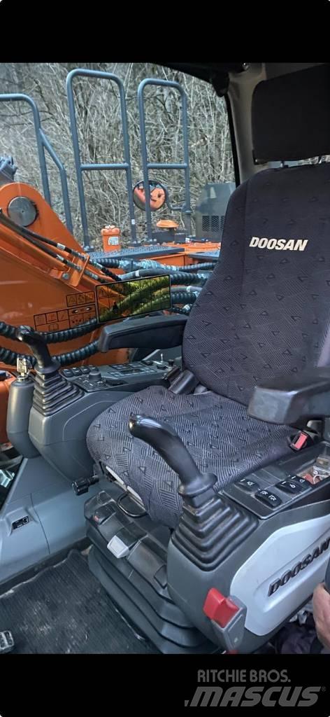 Doosan DX 235 NLC-5 Bagri goseničarji