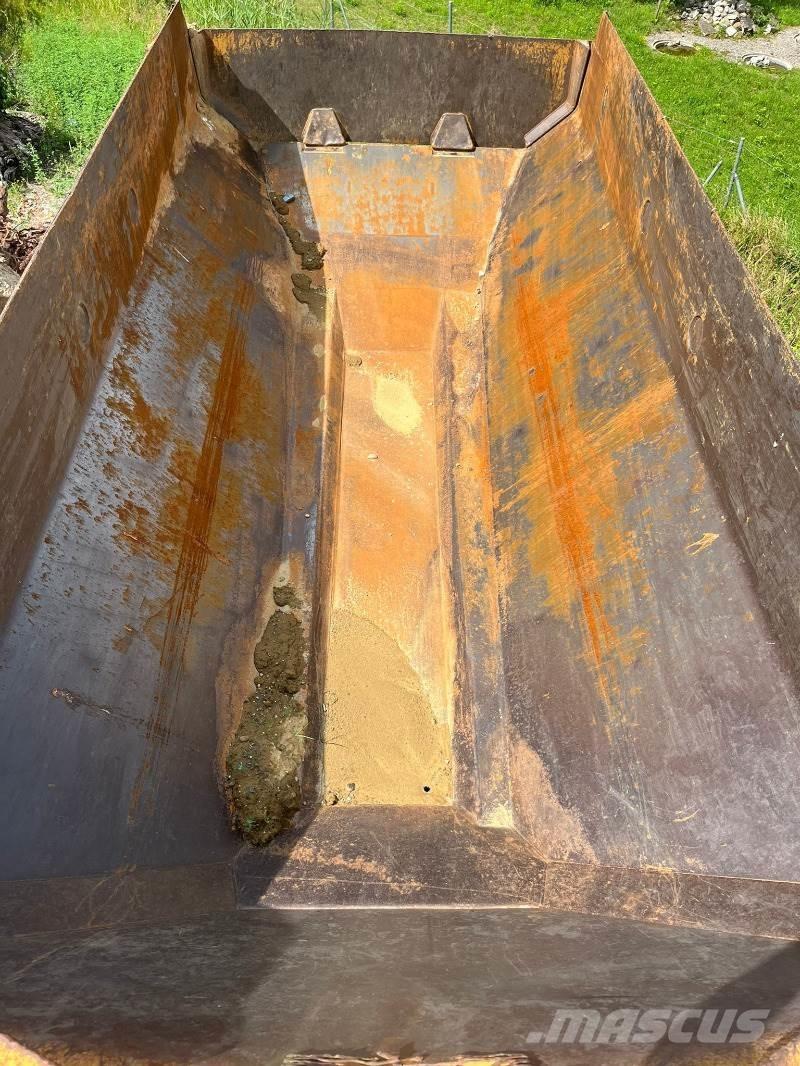 CAT 725 Zglobni demperji