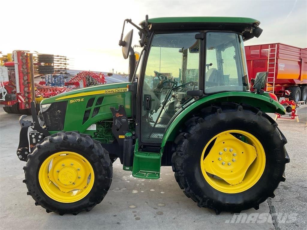 John Deere 5075E Traktorji