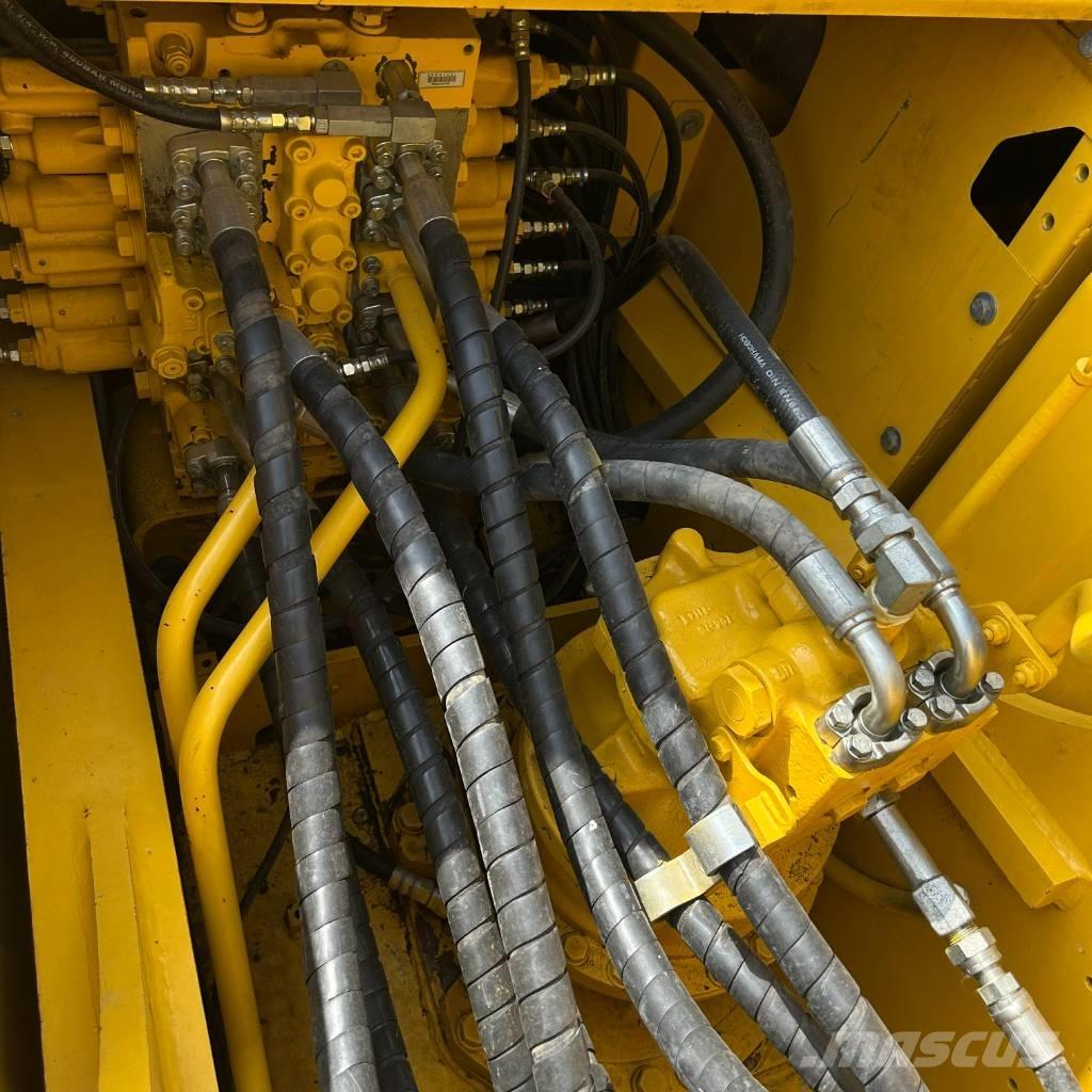 Komatsu 210-8 Bagri goseničarji