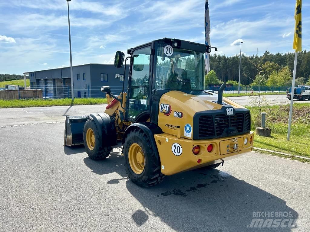 CAT 908NG Kolesni nakladalci