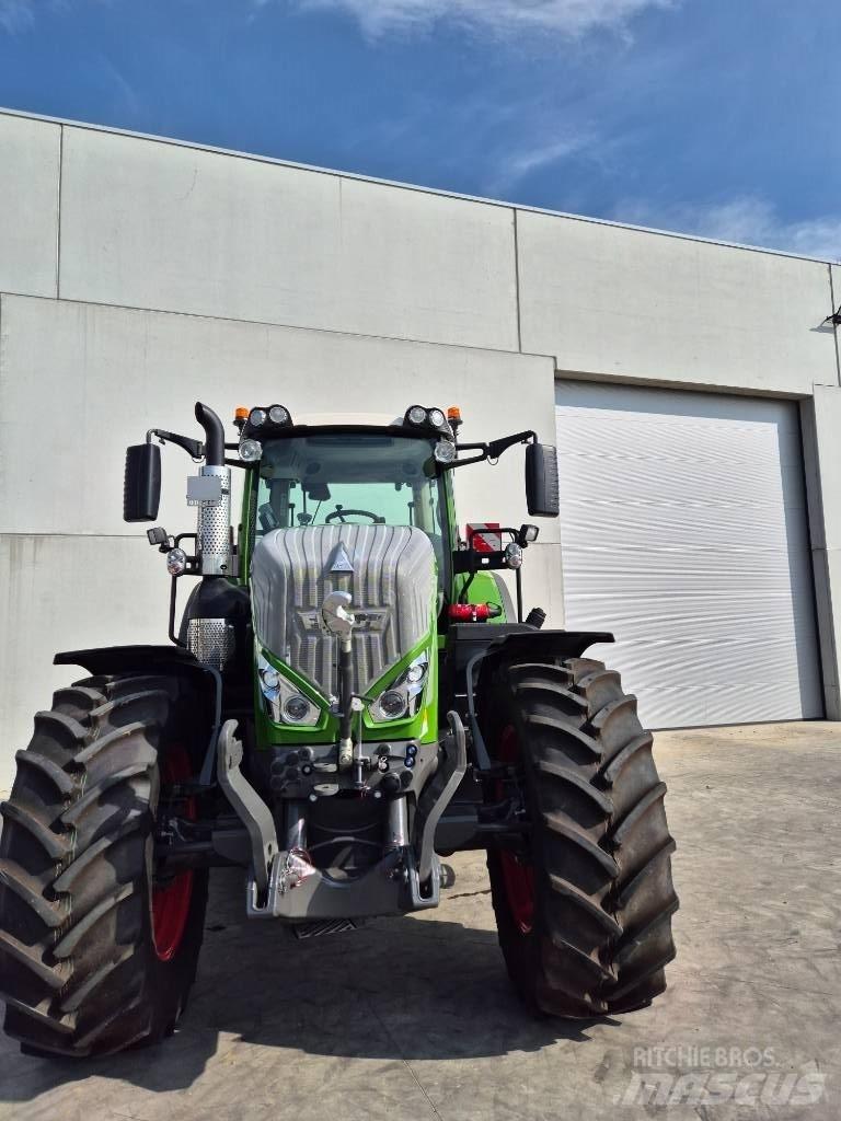 Fendt 822 Vario Traktorji