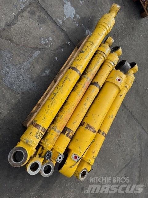 Komatsu PW 180 Hidravlika