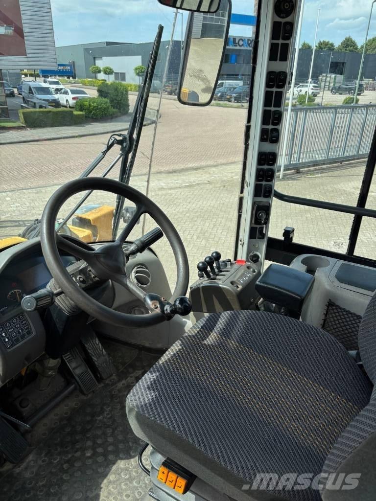 Volvo L 70 F Kolesni nakladalci