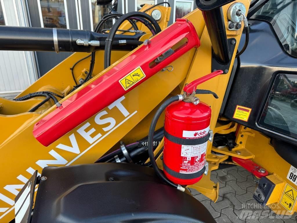 CAT 906 Next Gen Kolesni nakladalci