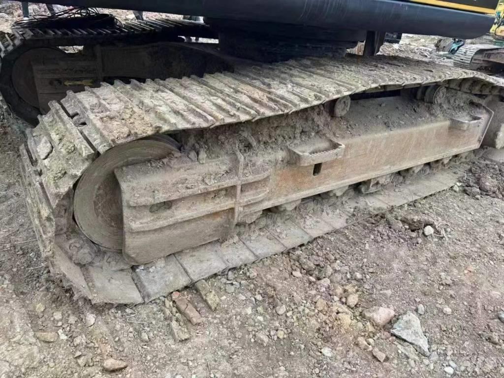 Sany SY 215 Bagri goseničarji