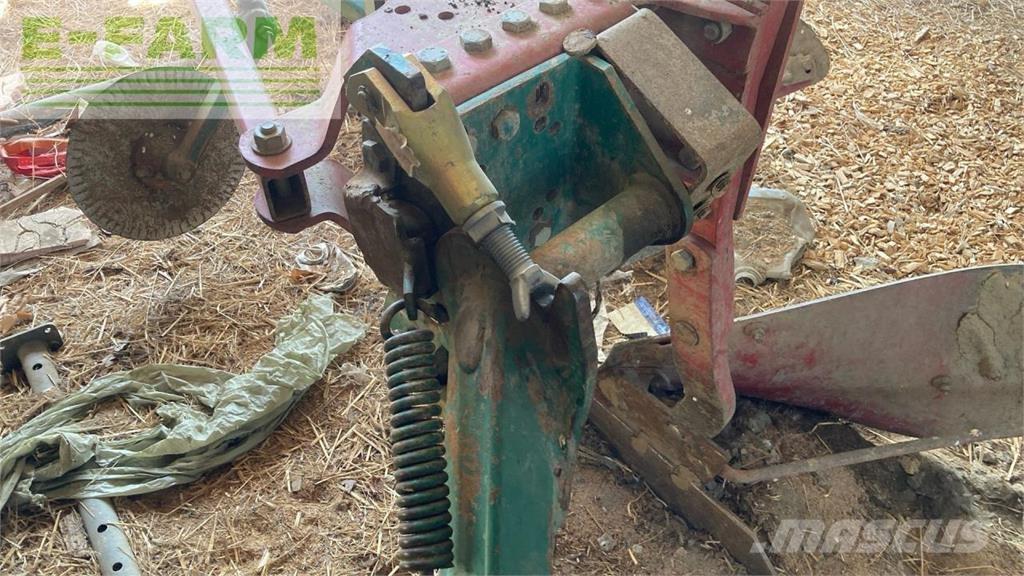 Kverneland LB 100 Navadni plugi